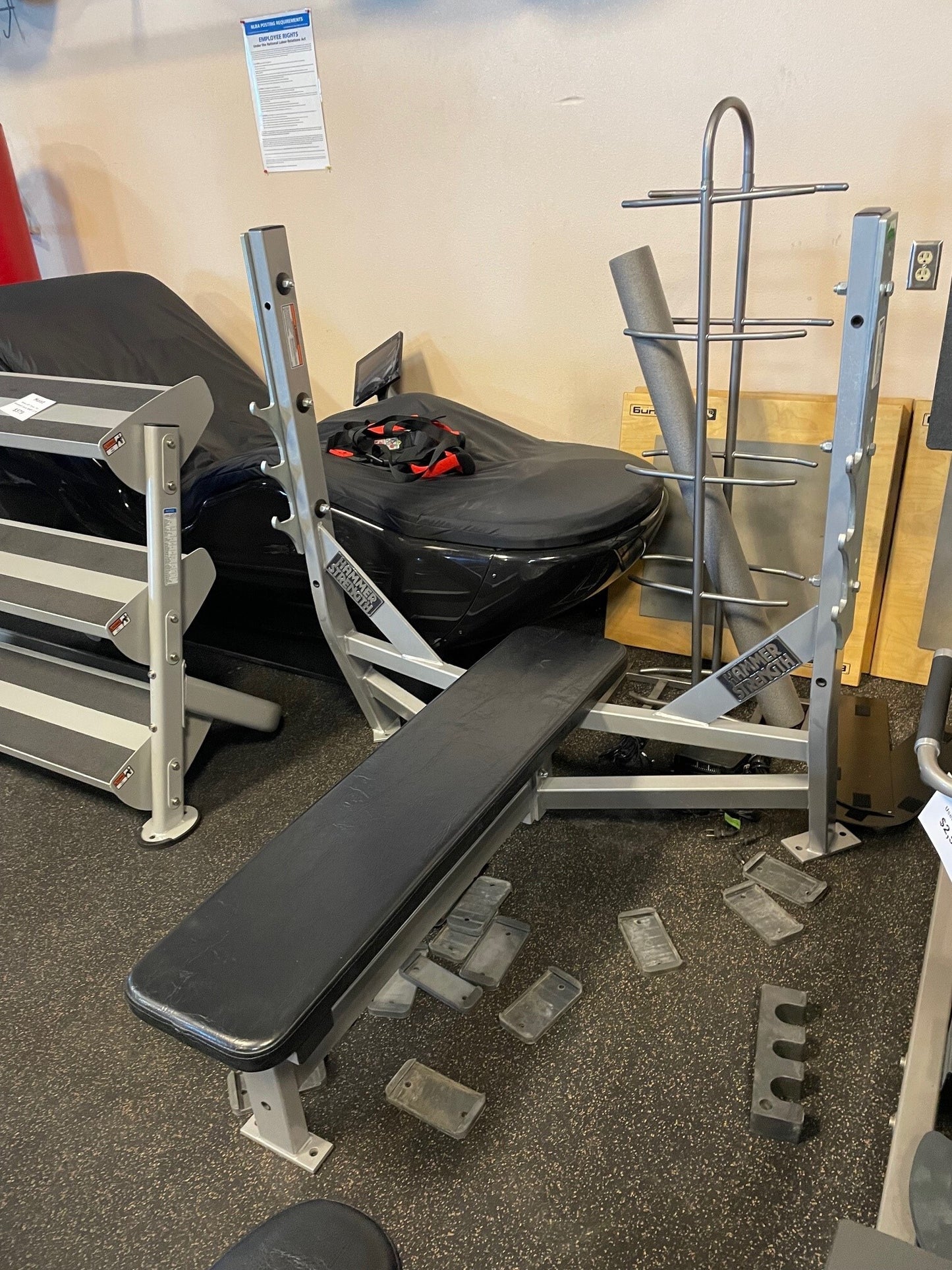 Used Hammer Strength Bench Press