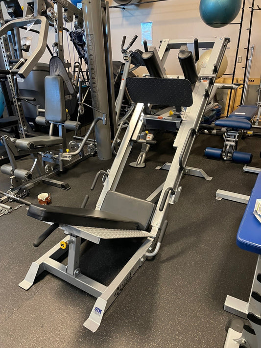 Used Hoist HF4357 Hack Squat/ Leg Press