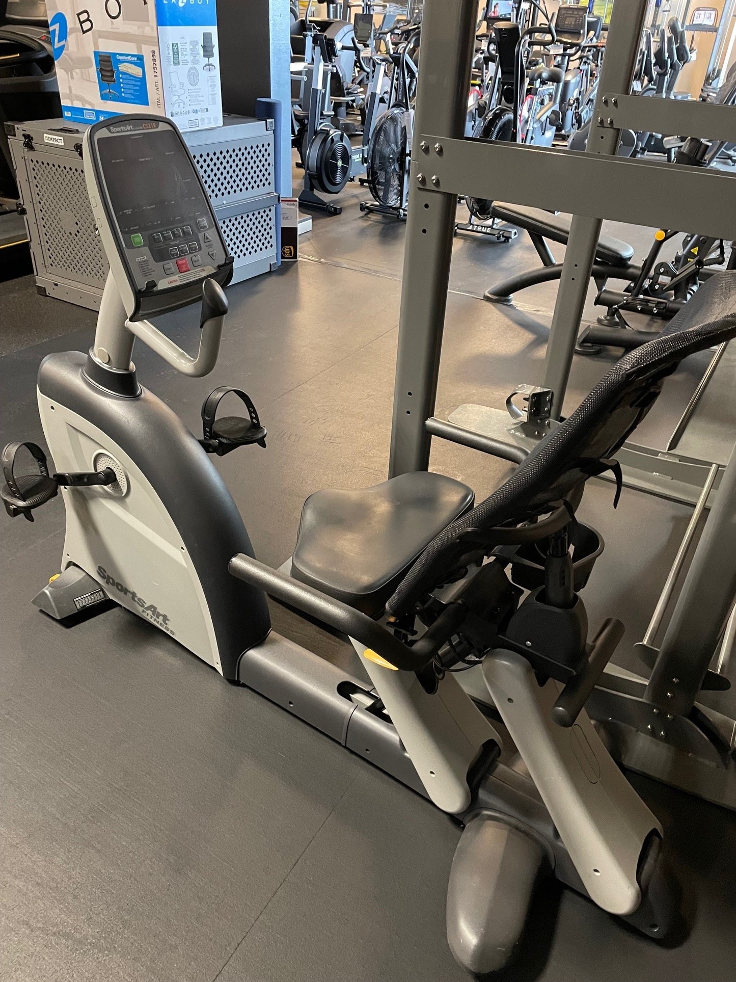 Used SportsArt C521r Recumbent Bike